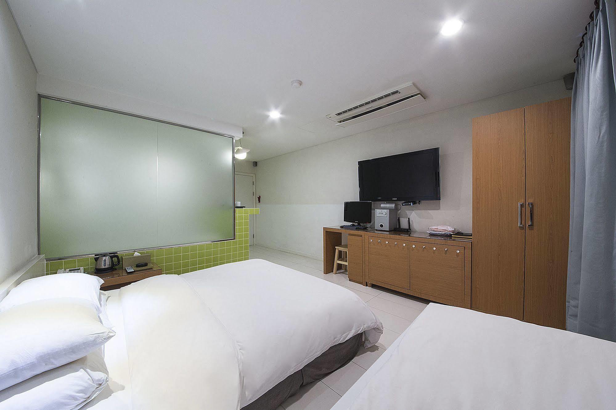 Mate Hotel Seoul 金浦 外观 照片